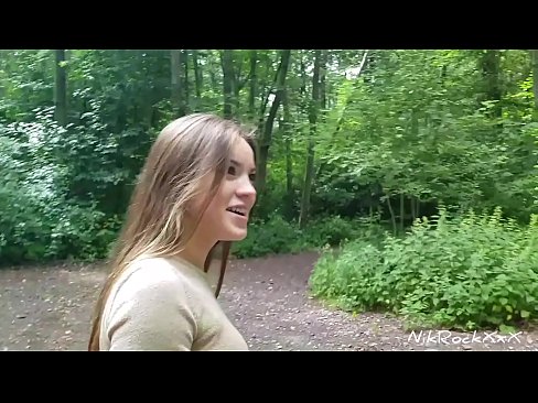 ❤️ Mhol mé d'Evelina go ndéanaimid fuck in áit phoiblí! Dúirt sí go raibh. Ansin fucked mé léi sa asal agus cum ina bhéal. Ansin pissed sí í féin. ❤❌  Porn bhaile  linn